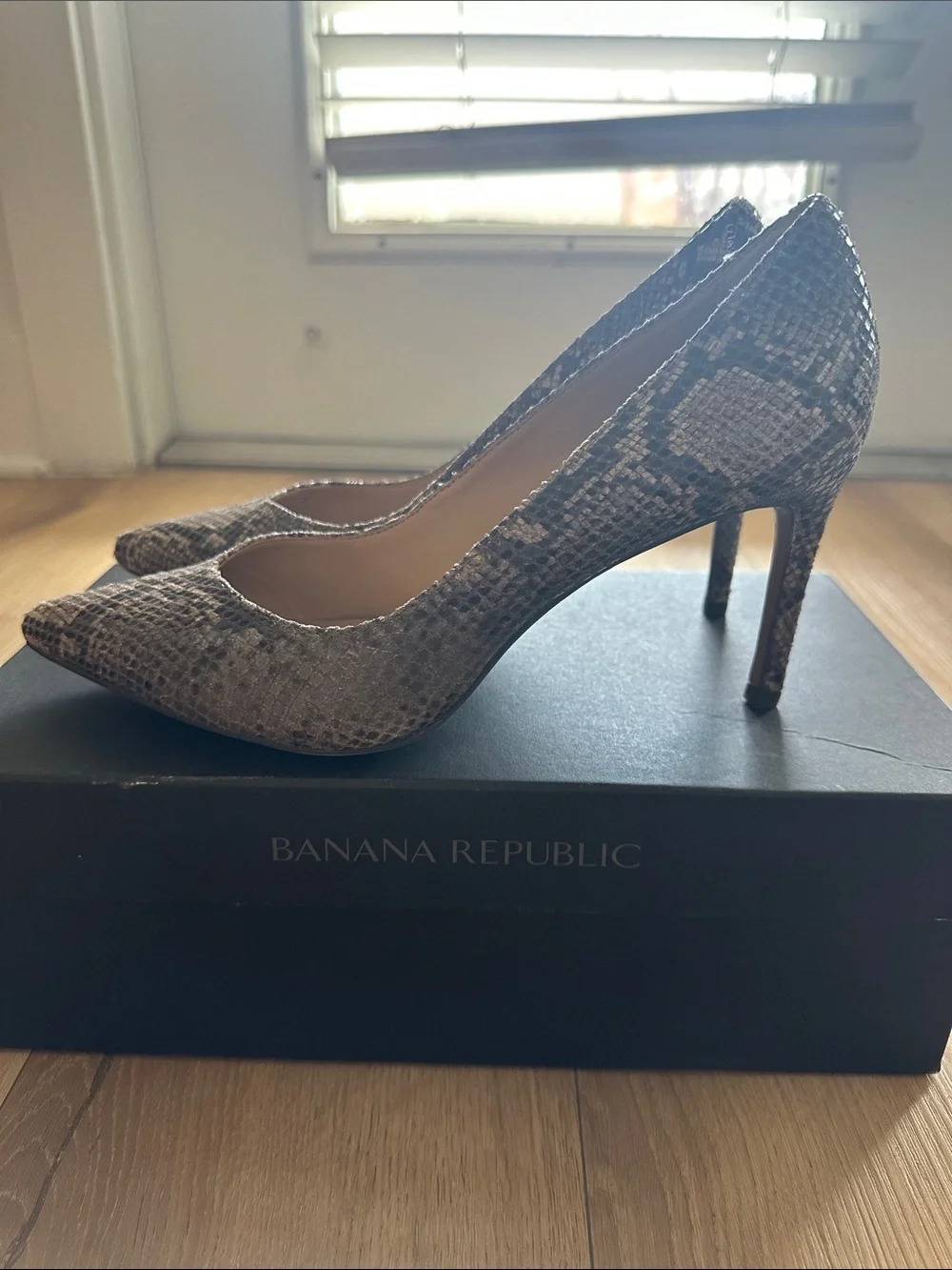 Banana Republic Madison Snake-Print Pointed Pumps in Gray and Black